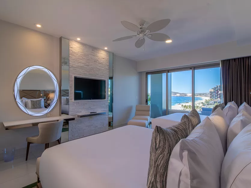 feat 3 bedroom penthouse