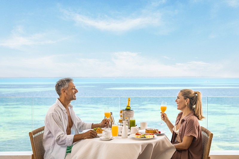 11  Outdoor Dining with Unparalleled Views