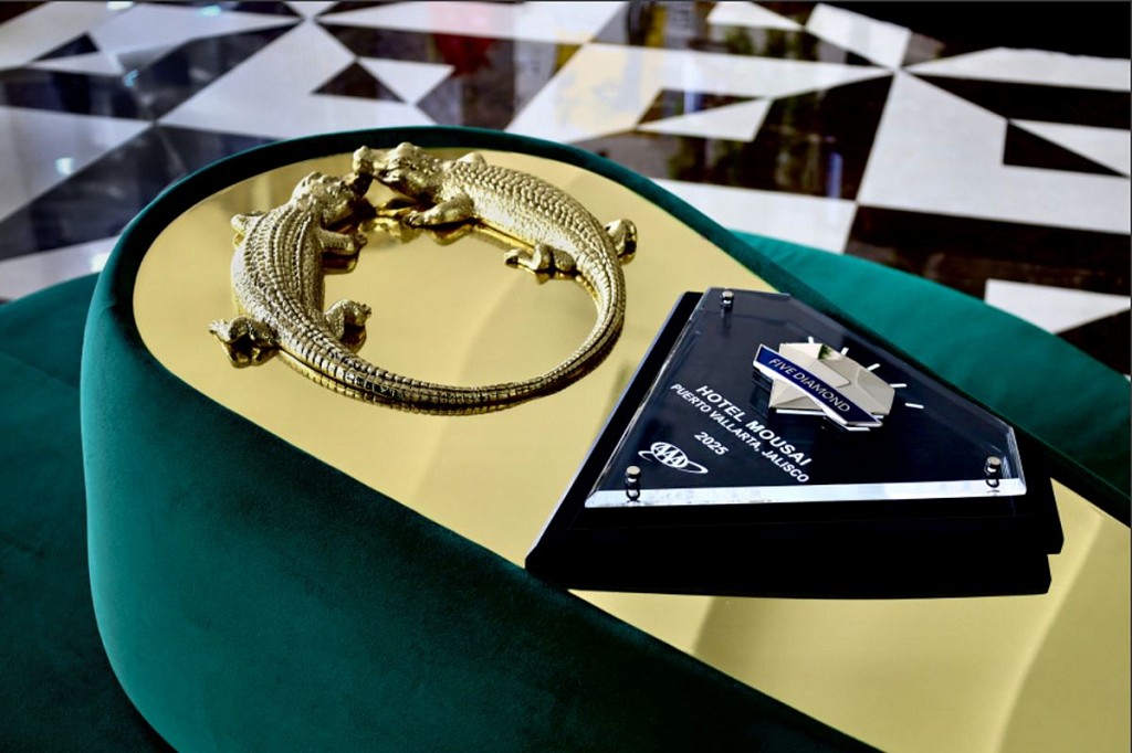 El Hotel Mousai Puerto Vallarta recibe la prestigiosa designación de Cinco Diamantes de la AAA por undécimo año consecutivo