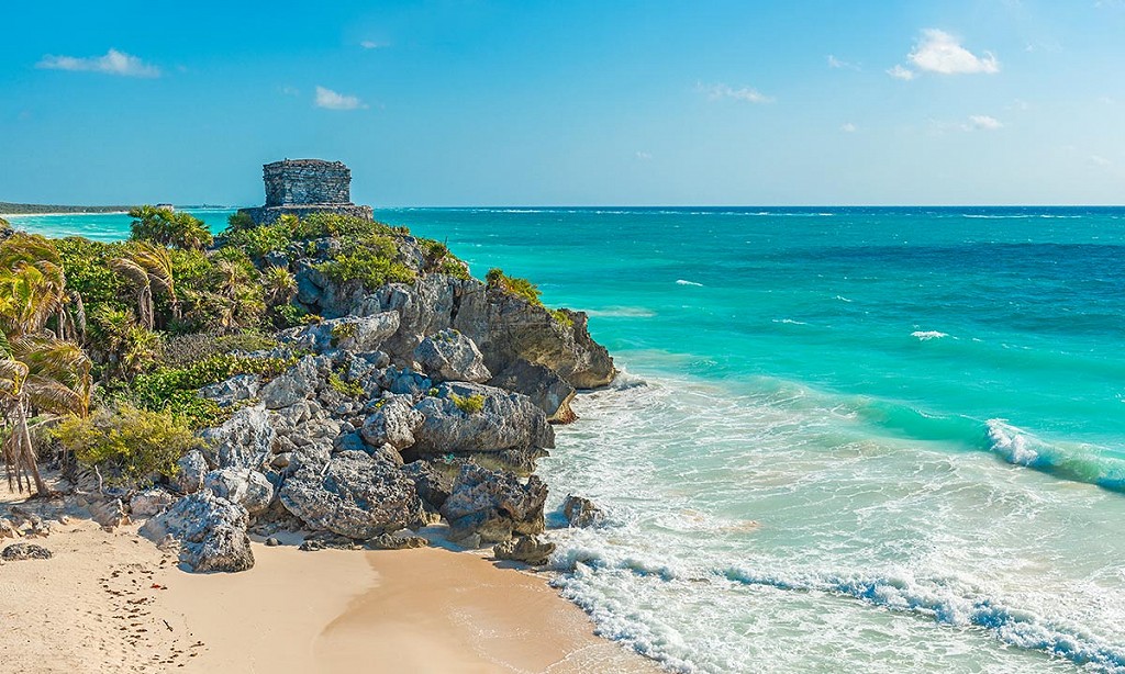 From Ancient Landmarks to Extraordinary Beaches: Cancun’s Top 9 Sites to Explore