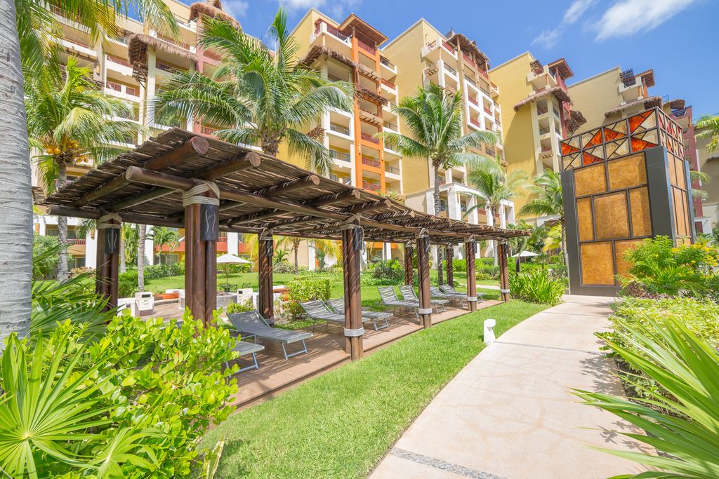 Villa del Palmar Cancún Renovates AAA 4-Diamonds