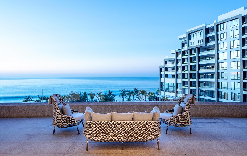 Garza blanca los cabos lobby terrace