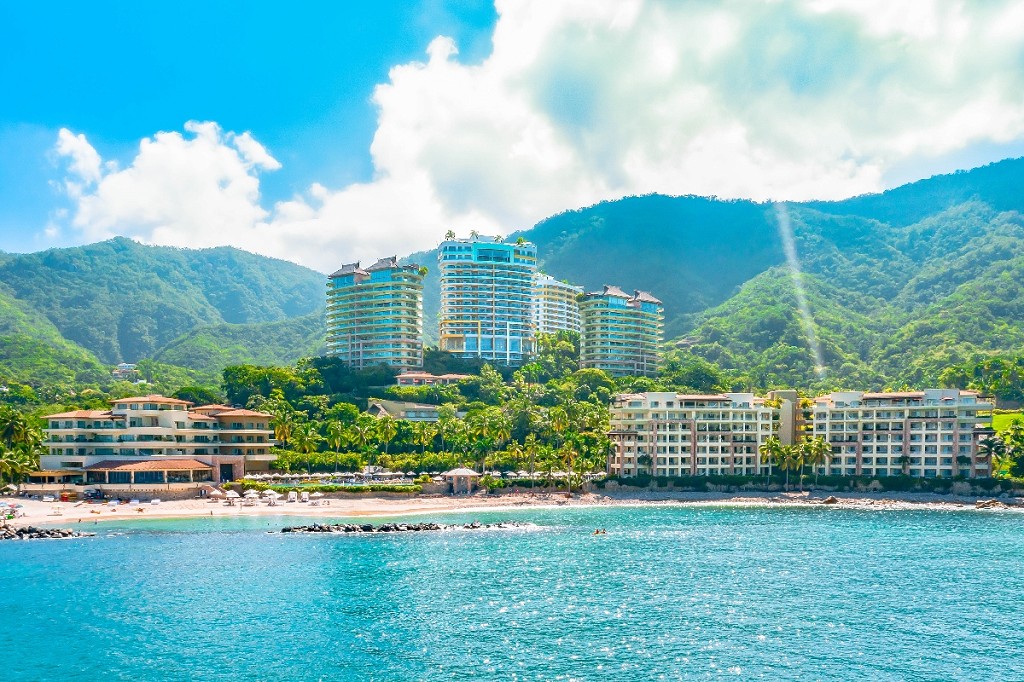 Explore New Experiences in These Gorgeous Resort Destinations
