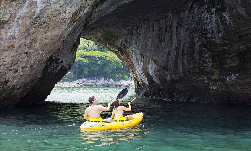 Kayak Ocean Tour