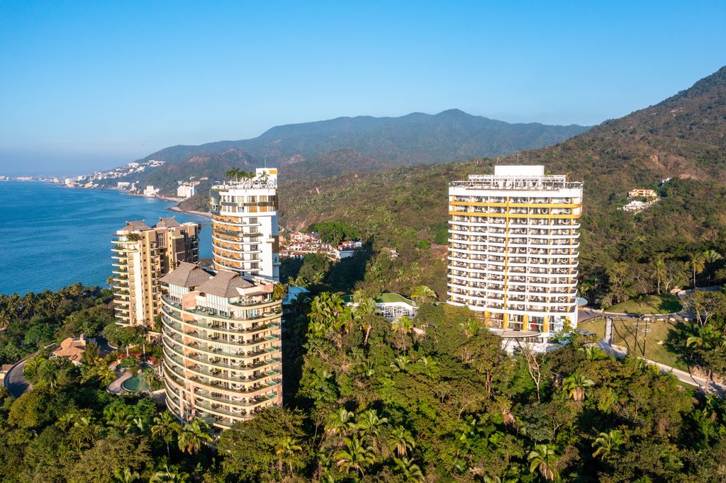 Nature & Discovery in Mexico: Explore Stunning Landscapes at Our Resorts