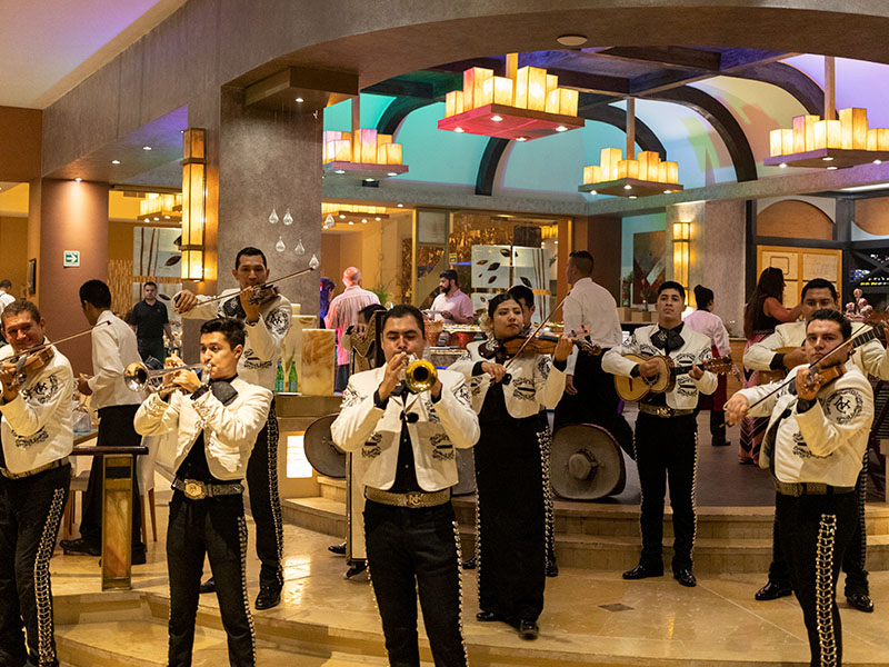 Developing Cultural Connections While Traveling: Discover Mexico’s Rich Heritage