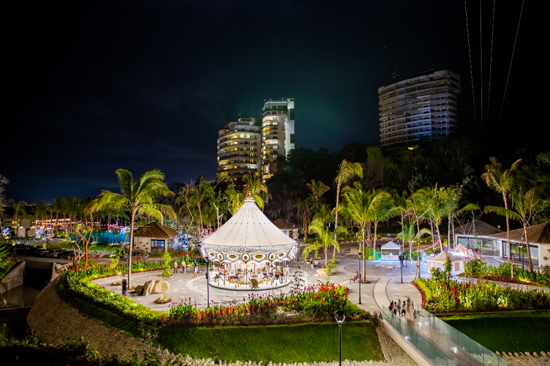 Tierra luna village at night 1200x800