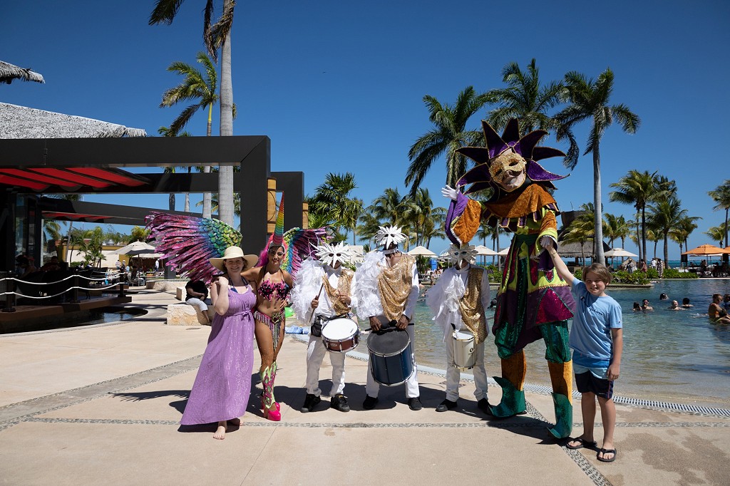 Mardi Grass en Villa del Palmar Cancún